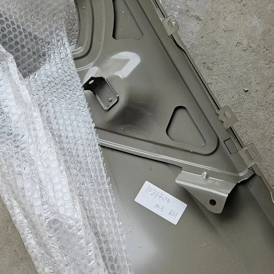 Tesla 1081400-E0-D MODEL 3 FRONT FENDER RIGHT SIDE NEW image indicator(4)