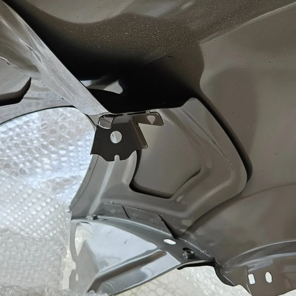 Tesla MODEL Y FRONT FENDER RIGHT SIDE NEW image indicator(3)