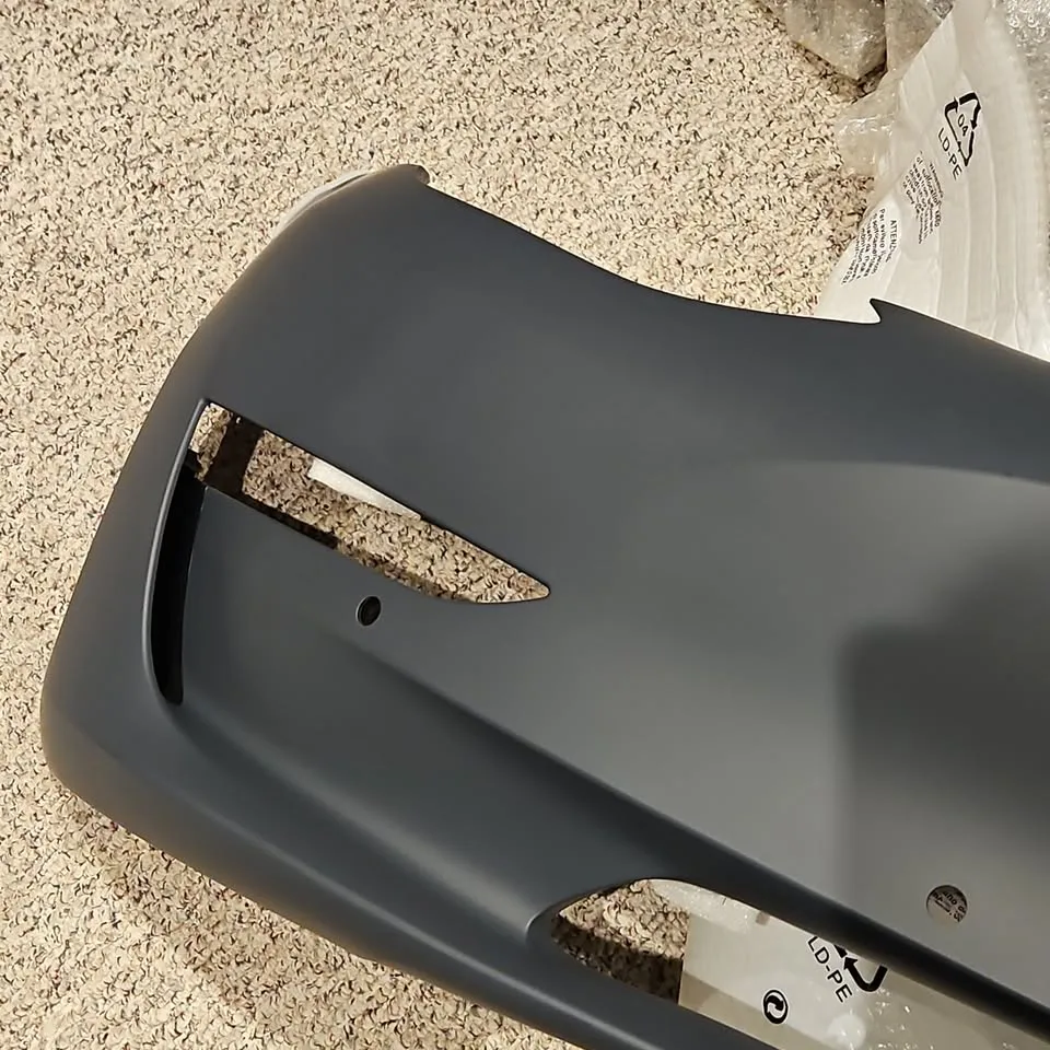 Tesla [hidden information]-A Model 3 front bumper NEW image indicator(2)