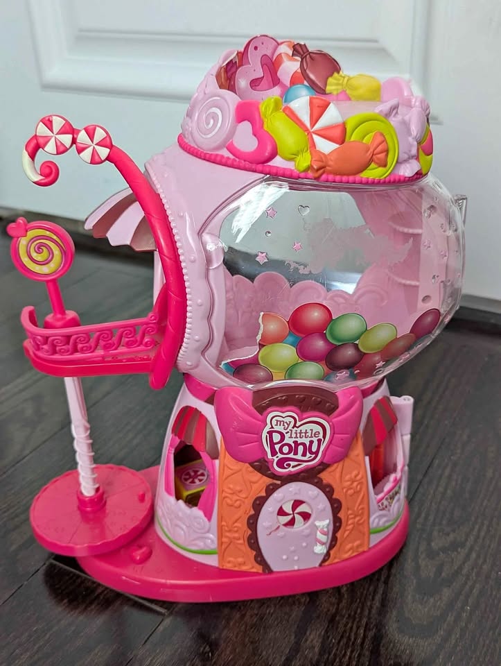 My Little Pony Gumball House