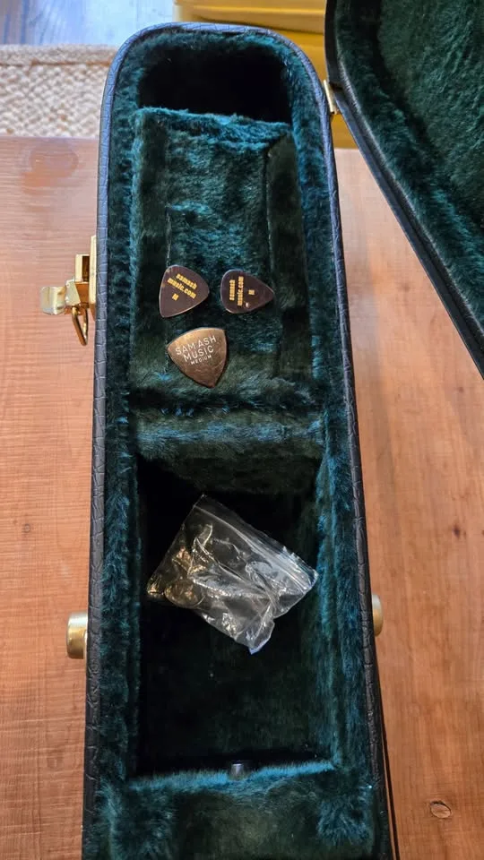 Tatay Classical Spanish Guitar Vintage, Handmade in Valencia + image indicator(6)