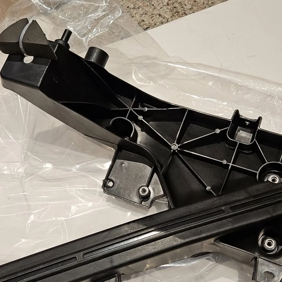 Tesla [hidden information]-A/[hidden information]-C MODEL Y RADI image indicator(3)