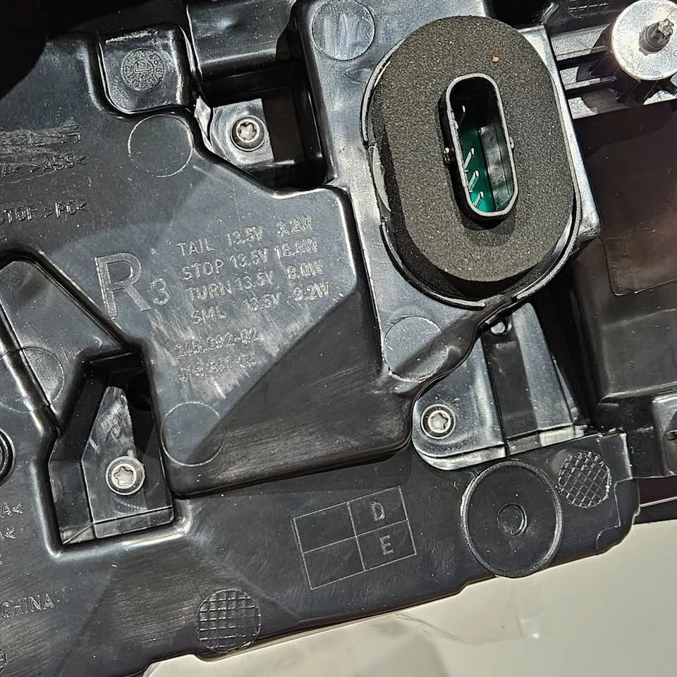 Tesla 1077400-00-C/1077399-00-C 17-20 MODEL image indicator(3)