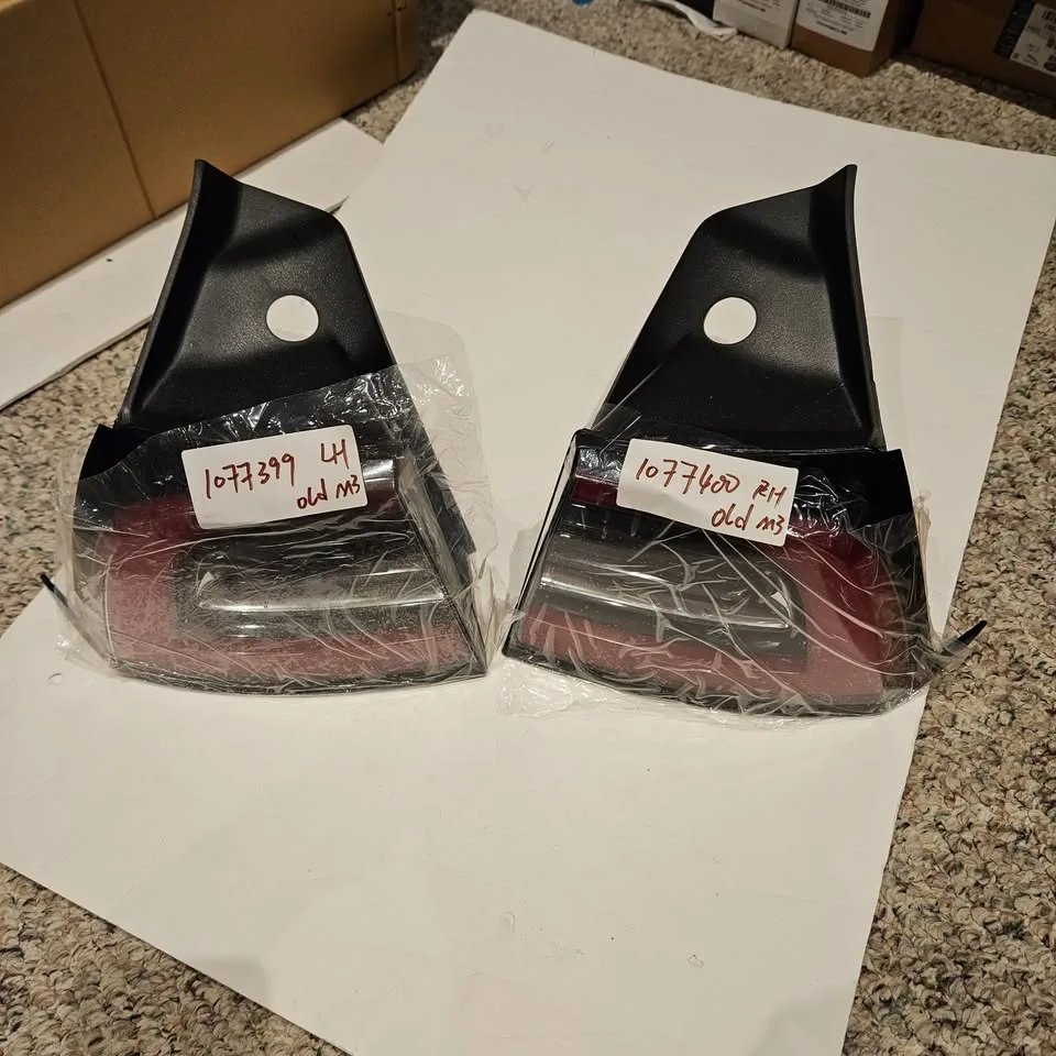 Tesla 1077400-00-C/1077399-00-C 17-20 MODEL image indicator(6)