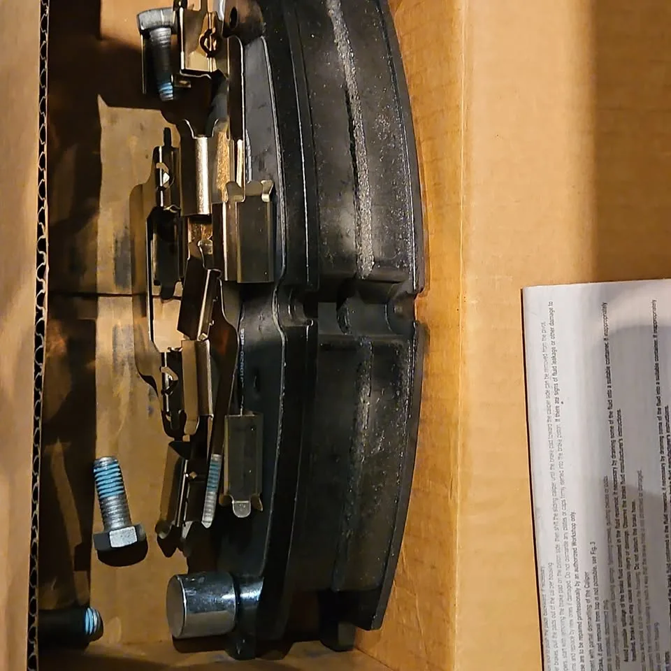 OEM LR134700 Front Brake Pads image indicator(4)