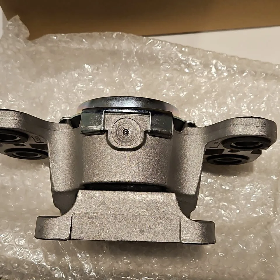 OEM LR024738 LAND ROVER TRANSMISSION MOUNT image indicator(5)