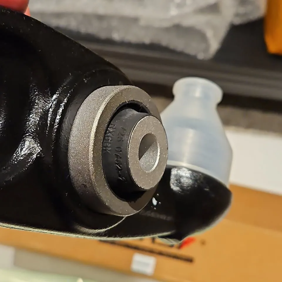 2 PCS GKASI LR171072 LR171073 Rear Lower Control Arm L&R image indicator(6)