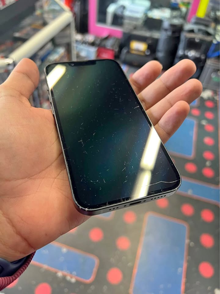 iPhone 14 128gb 89% Battery health