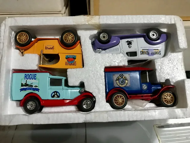 Brookstone Diecast Cars image indicator(2)
