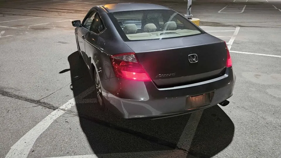 2009 Honda Accord image indicator(4)