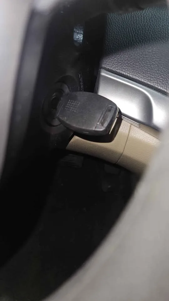 2009 Honda Accord image indicator(5)