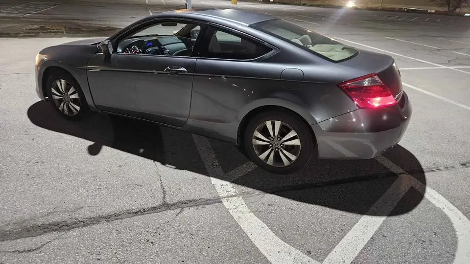 2009 Honda Accord image indicator(6)