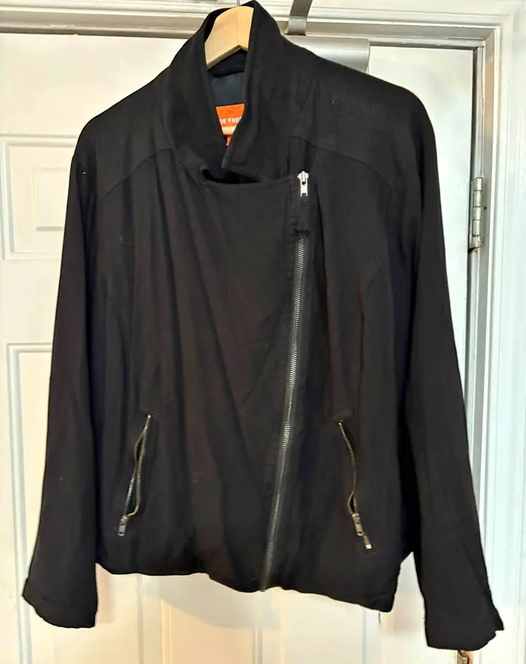 Women’s Black Jacket