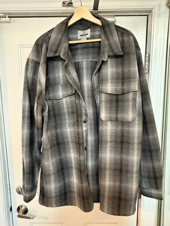 Men’s plaid flannel jacket