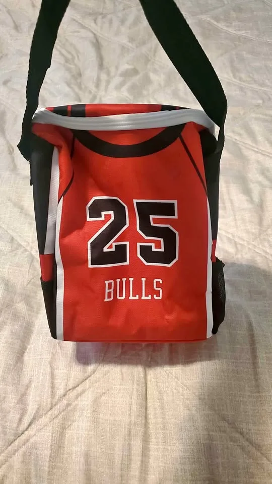 NEW Lunch Bag Windy City Bulls