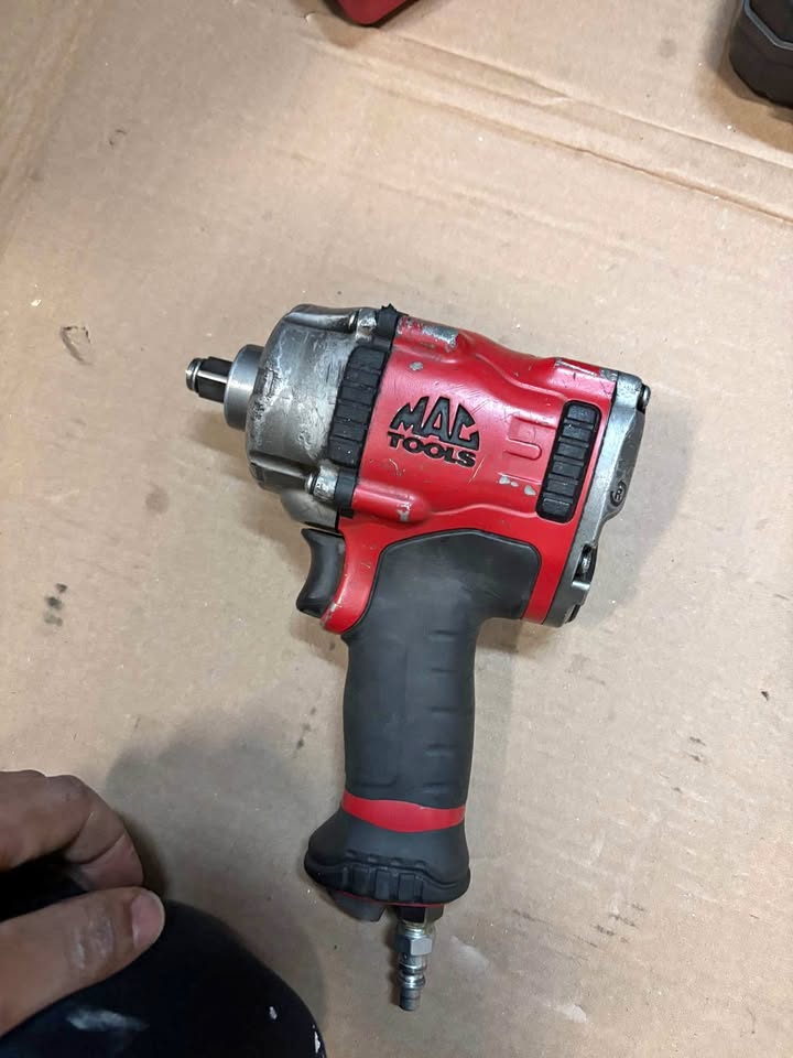 Mac tool 1/2” air impact gun