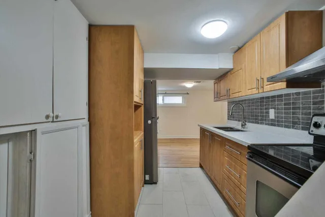 1 bedroom basement Apartment for rent image indicator(2)