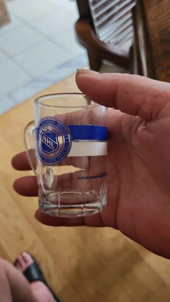 Toronto Maple Leafs pint glass image indicator(2)