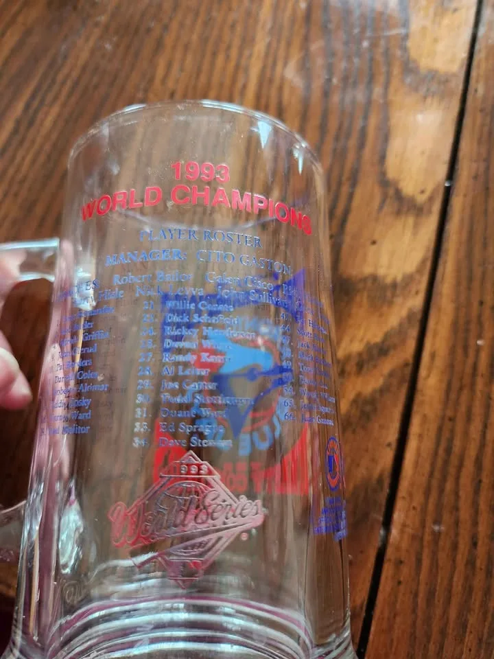 92/93 TORONTO BLUEJAYS 🥕CHAMPIONS GLASS BEER STINS 2 DIFFERENT image indicator(2)