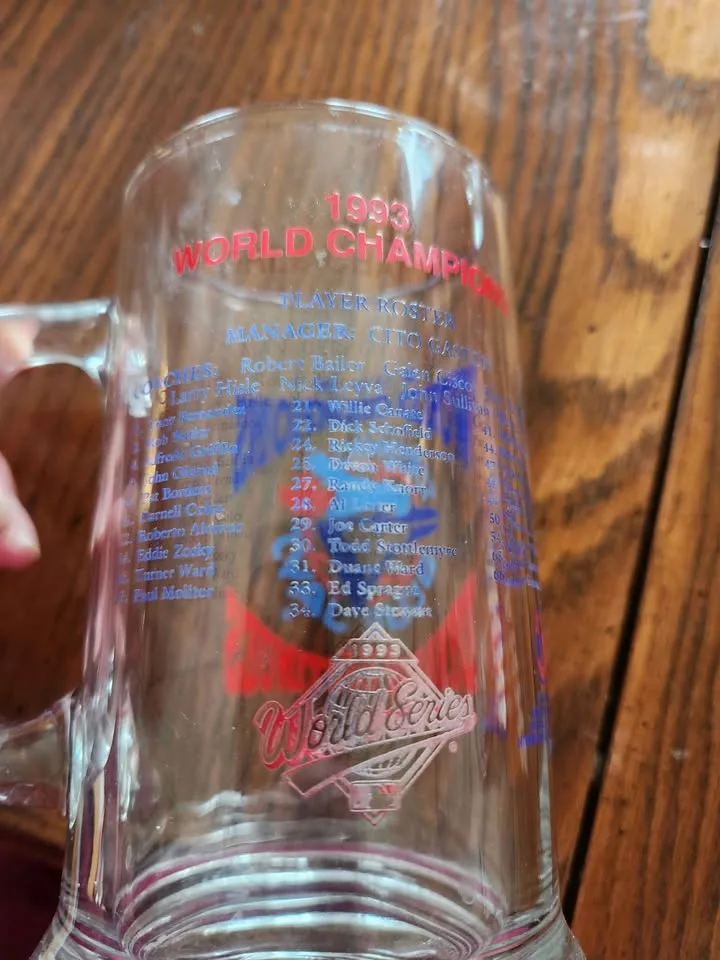 92/93 TORONTO BLUEJAYS 🥕CHAMPIONS GLASS BEER STINS 2 DIFFERENT image indicator(3)