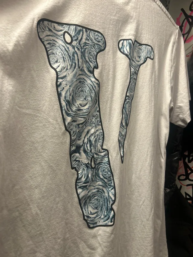 VLONE "The Woo - Tee" (Large, white) image indicator(3)