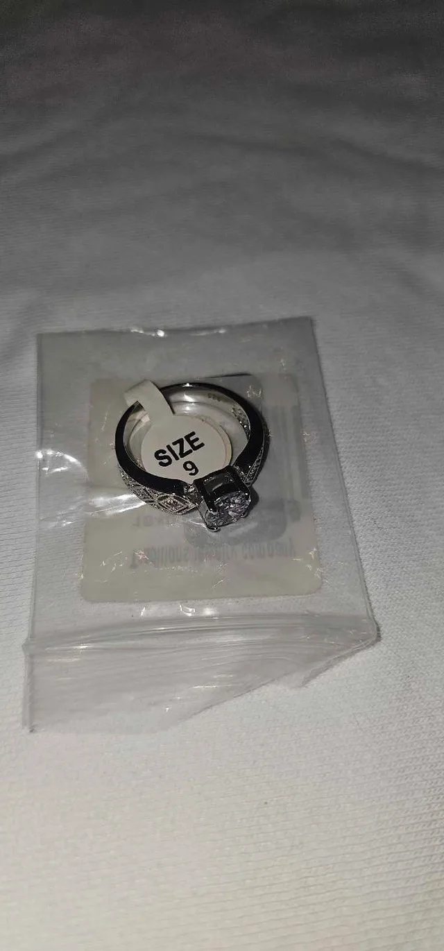 Traditions Ring Size 9