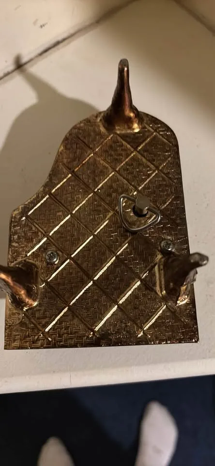 Vintage wind up music box image indicator(2)