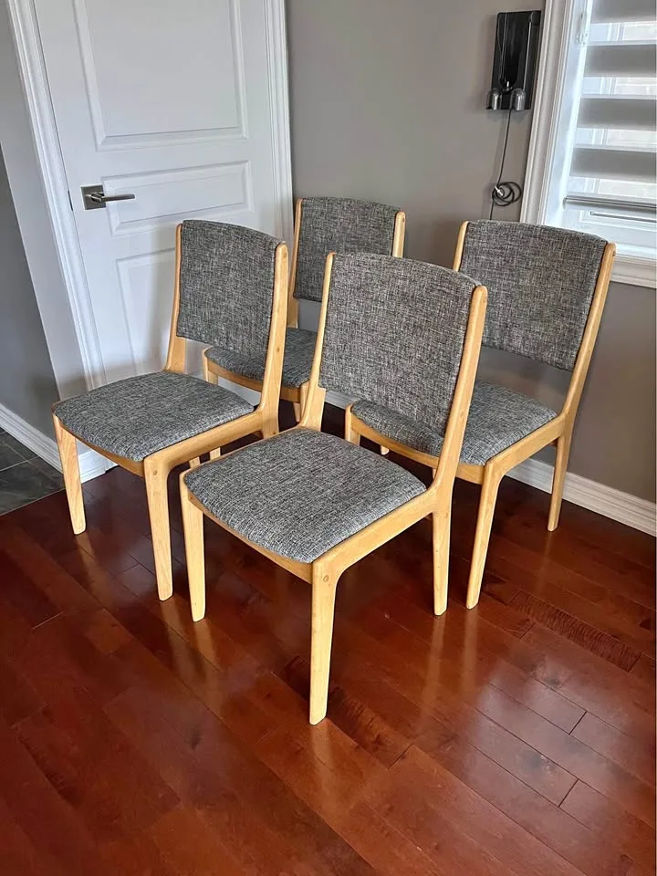 Set of 4 - MCM style chairs (Price for 4 chairs)