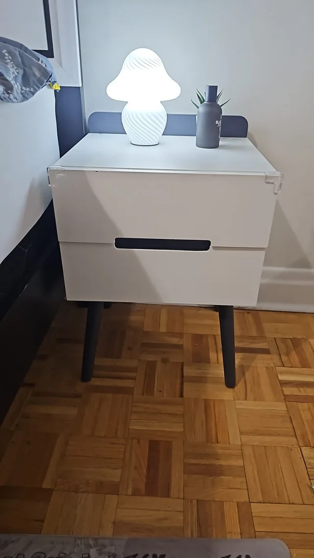NIGHT STAND/ BEDSIDE TABLE