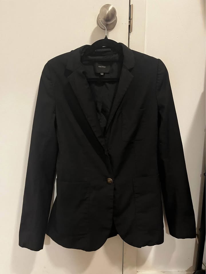Black Aritzia Blazer - photo 2