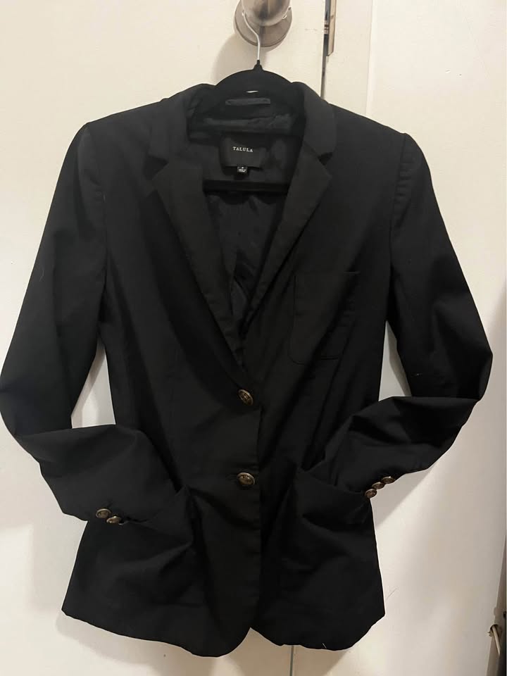 Black Aritzia Blazer - photo 3