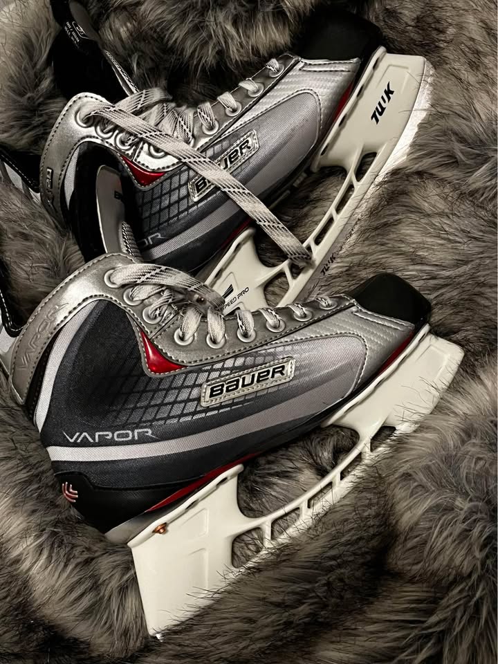 Bauer x30 ice skates - photo 2