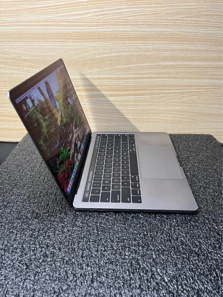 MacBook Pro 13” Touchbar 500GB SSD image indicator(2)