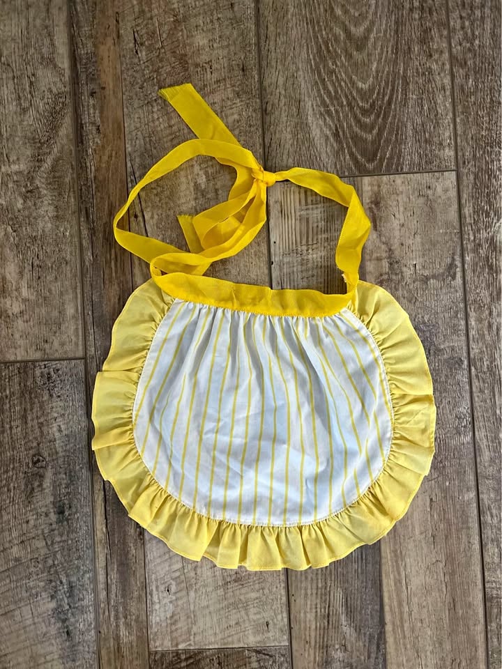 Playmates Cricket Apron Only For Vintage Doll HTF Cooking With C