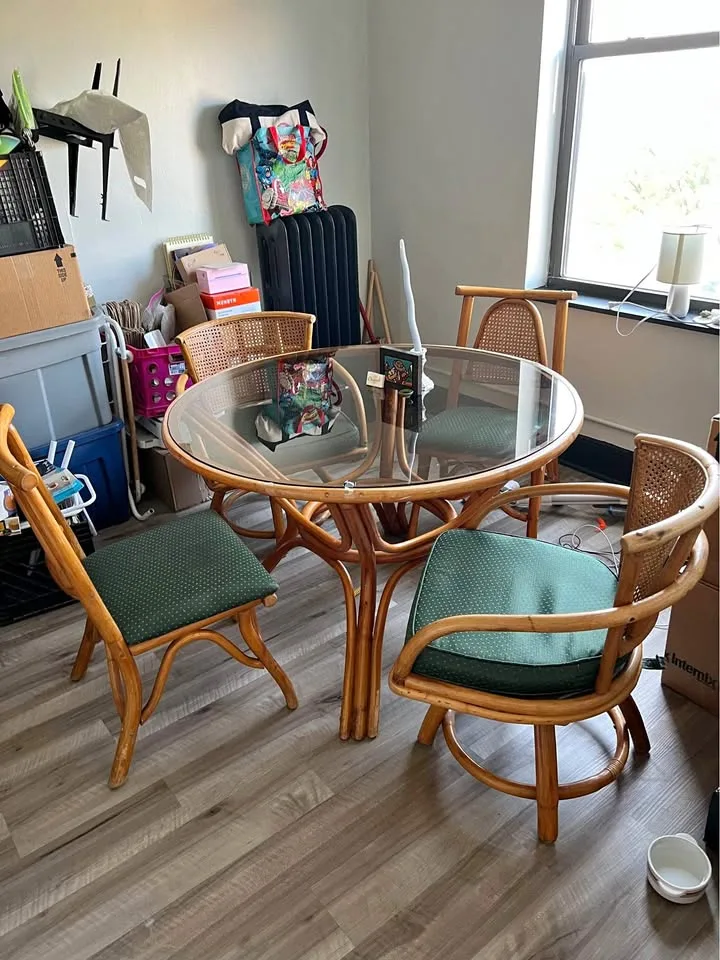 1970’s antique dining table w/ chairs
