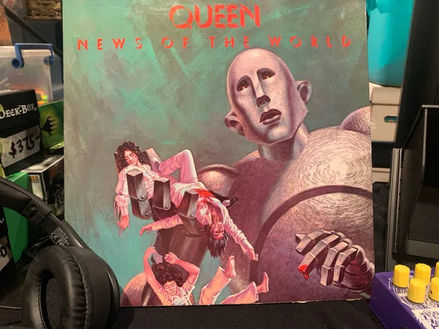 QUEEN Original Vinyl with great songs VG condition thumbnail