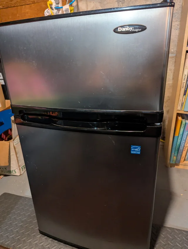 Energy-Star Danby under-counter/ apartment fridge with freezer