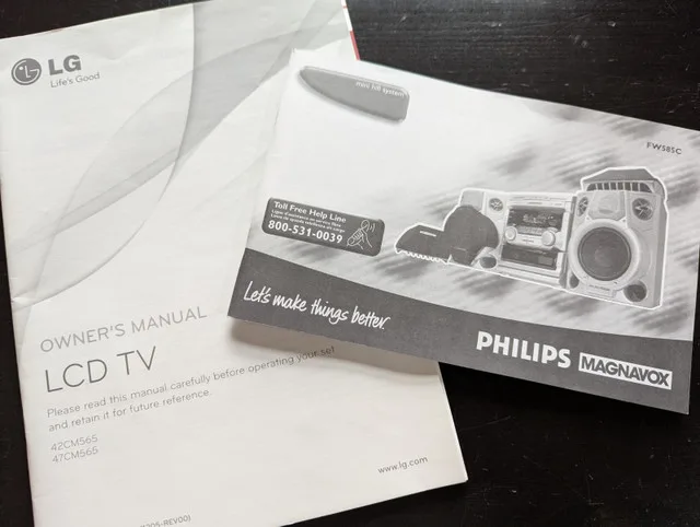 47"LCD LG TV including stylish stand and Philips surround stereo image indicator(4)