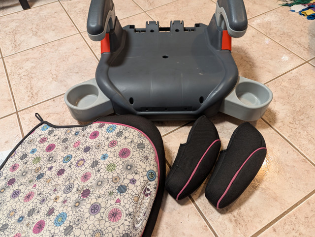 Graco Backless Booster Car Seats with Cup Holders - photo 3