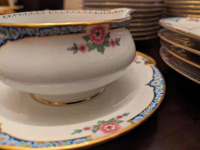 Old Abbey Limoges French Porcelain image indicator(4)