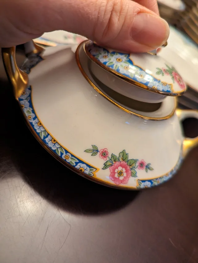 Old Abbey Limoges French Porcelain image indicator(6)