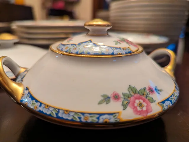 Old Abbey Limoges French Porcelain image indicator(7)