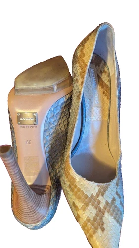 Michael Kors Beige Snakeskin Heels Size 8 - photo 4
