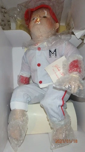 Michael by Yolanda Bello 1990 Doll - photo 2