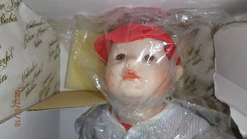 Michael by Yolanda Bello 1990 Doll - photo 4