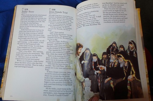 THE CHILDREN'S BIBLE in 365 Stories Hardcover 1st Ed. - photo 4