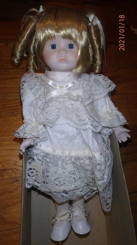 Chrissy 1989 Brinn’s Collectibles