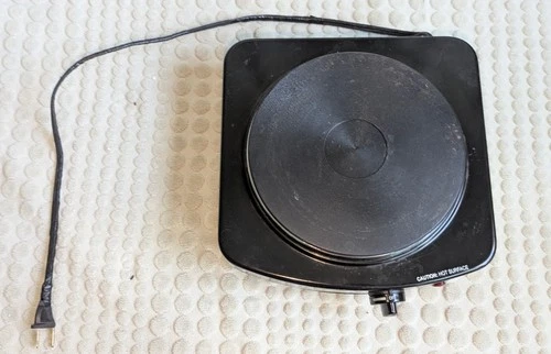 Oster Single Burner with Adjustable Temperature