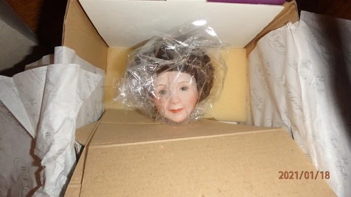 Loving Steps Sandra Kuck 1990 Motherhood Dolls - photo 3