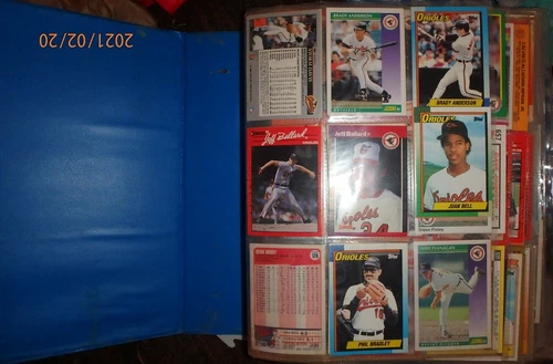 Baseball Cards from 1980s-1990s Collectors Albums - photo 2